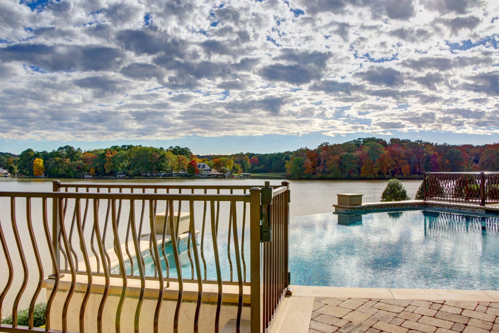 Mason City Roofing Images